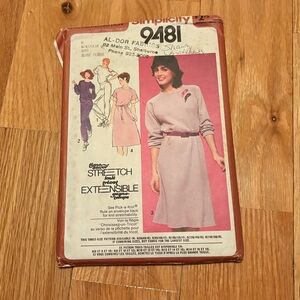 Vintage Women's Dress Sewing Pattern